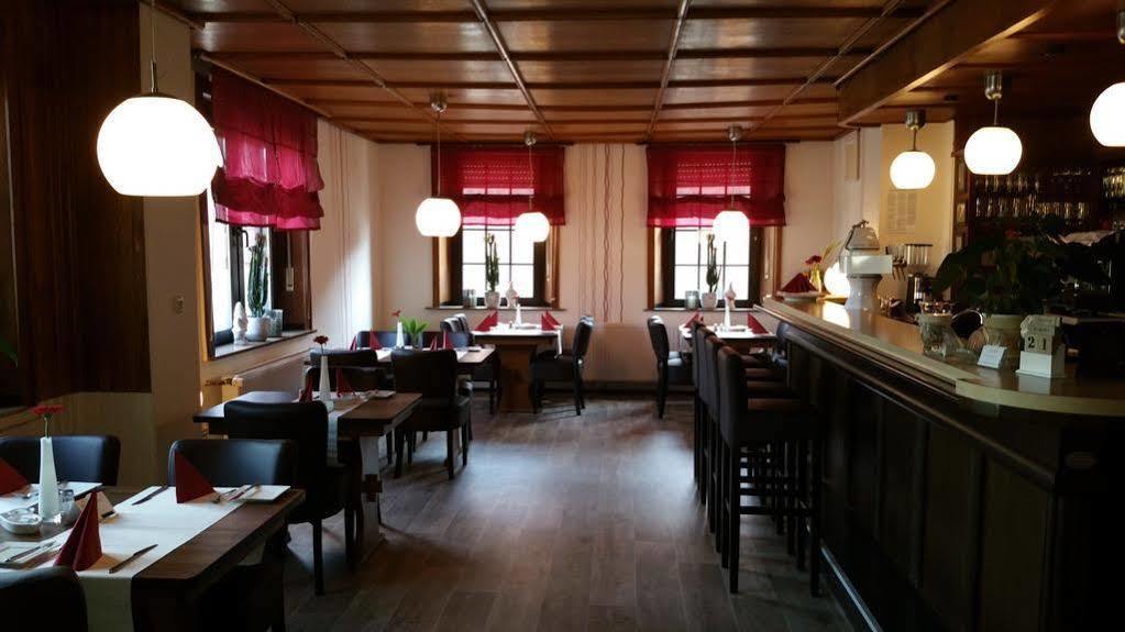 Hotel Restaurant Lenhsen Elmpt ภายนอก รูปภาพ